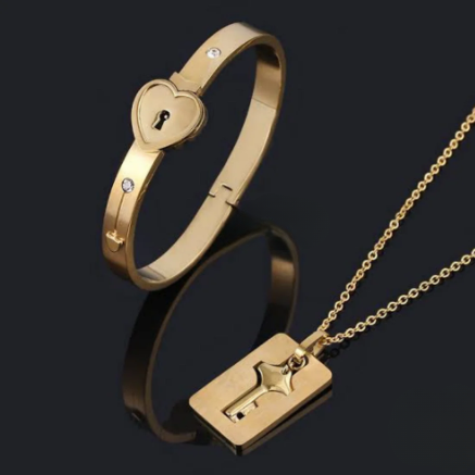 PULSERA LLAVE DEL CORAZÓN CON COLLAR